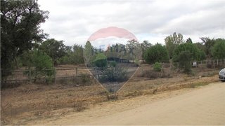Land for sale in Benavente, Portugal — €156,000