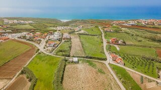 Land for sale in Lourinhã, Portugal — €179,000