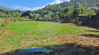 Land for sale in Arcos de Valdevez, Portugal — €35,000