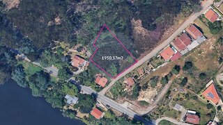 Land for sale in Gondomar, Portugal — €498,000