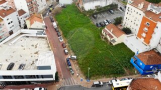 Land for sale in Amadora, Portugal — €690,000