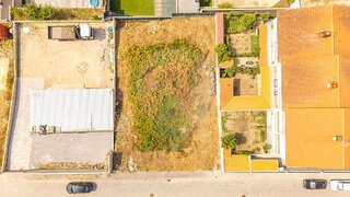 Terreno · 600 m² · 56 000 €