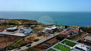 Land for sale in Lourinhã, Portugal — €800,000