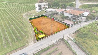Land for sale in Felgueiras, Portugal — €75,000