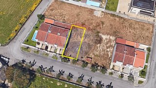 Terreno em Braga · 250 m² · 79 500 €