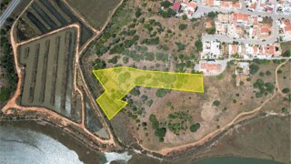 Land for sale in Portimão, Portugal — €250,000