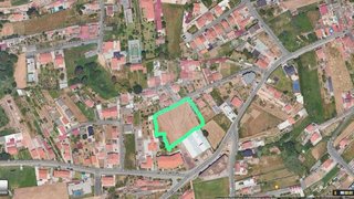 Land for sale in Vila Nova de Gaia, Portugal — €585,000