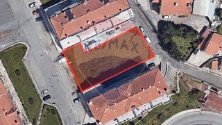 Land for sale in Oliveira de Azeméis, Portugal — €220,000