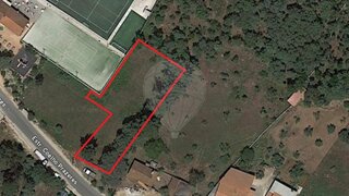 Land for sale in Ourém, Portugal — €107,000
