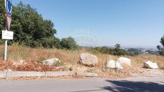 Land for sale in Lousada, Portugal — €297,500