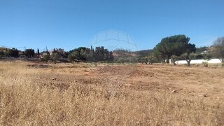Land for sale in Portimão, Portugal — €298,000