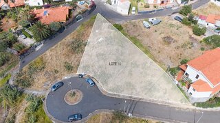 Land for sale in Santa Cruz, Portugal — €165,000