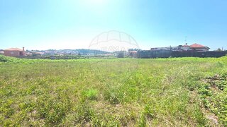 Land for sale in Paços de Ferreira, Portugal — €420,500