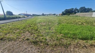 Land for sale in Marinha Grande, Portugal — €110,000