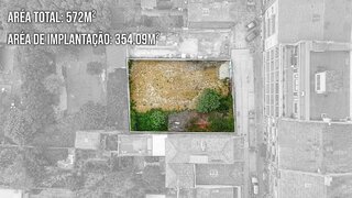 Terreno de 572 m² em Porto