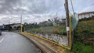 Land for sale in Oliveira de Azeméis, Portugal — €65,000