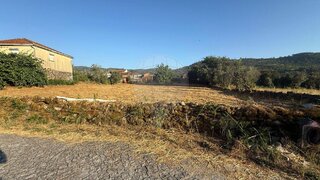 Land for sale in Vouzela, Portugal — €26,000