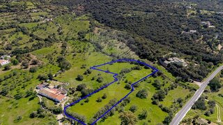 Land for sale in Faro, Portugal — €270,000