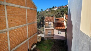 Land for sale in Seia, Portugal — €29,900