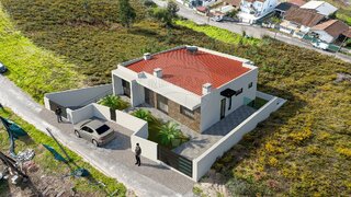 Land for sale in Paredes, Portugal — €68,000