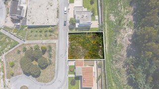 Land for sale in Póvoa de Lanhoso, Portugal — €75,900