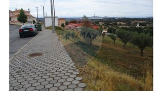 Land for sale in Pinhel, Portugal — €25,000