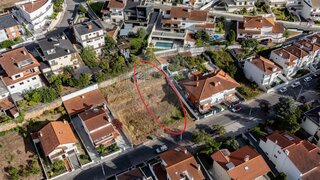 Terreno em Coimbra · 487 m² · 296 000 €