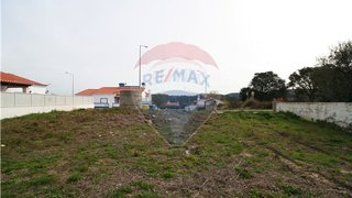 Land for sale in Óbidos, Portugal — €73,900