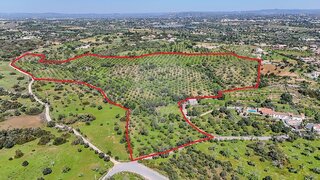 Land for sale in Albufeira, Portugal — €1,300,000