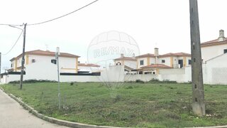 Land for sale in Benavente, Portugal — €120,000