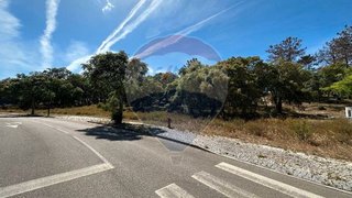 Land for sale in Palmela, Portugal — €499,000