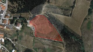 Land for sale in Porto de Mós, Portugal — €58,500