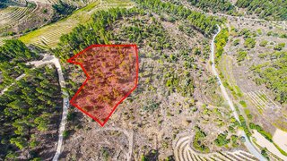 Land for sale in Carrazeda de Ansiães, Portugal — €60,000