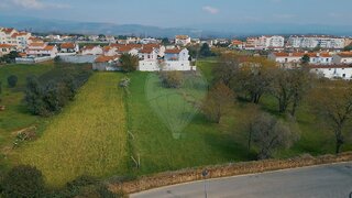 Land for sale in Albergaria-a-Velha, Portugal — €300,000