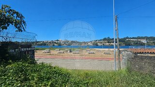 Land for sale in Vila Nova de Gaia, Portugal — €110,000