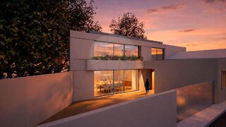 Terreno de 288 m² em Porto
