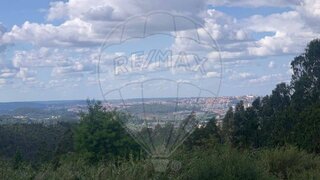 Terreno em Coimbra · 2070 m² · 52 000 €