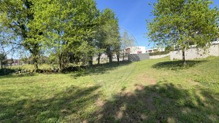 Terreno de 10 554 m² em Braga
