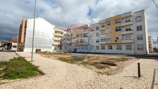 Land for sale in Entroncamento, Portugal — €120,000