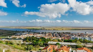Land for sale in Vila Franca de Xira, Portugal — €395,000