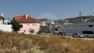 Land for sale in Loures, Portugal — €98,000