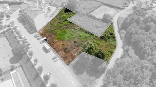 Land for sale in Oliveira de Azeméis, Portugal — €500,000