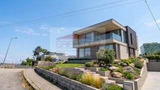 Land for sale in Vila Nova de Gaia, Portugal — €300,000
