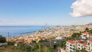 Land for sale in Funchal, Portugal — €350,000