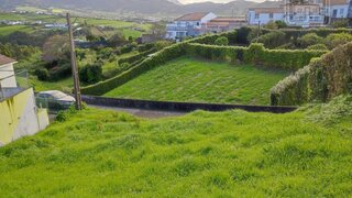 Terreno em Povoação