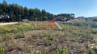 Land for sale in Oliveira de Azeméis, Portugal — €43,000
