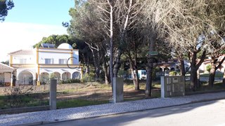 Land for sale in Sesimbra, Portugal — €295,000