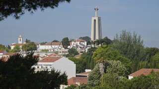Terreno para venda em Almada, Portugal — 80 000 €