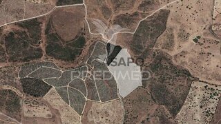 Terreno · 49 000 m² · 32 500 €