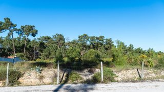Land for sale in Almada, Portugal — €1,260,000